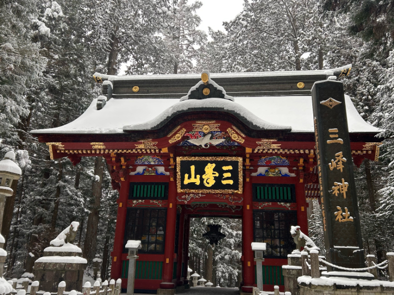 秩雪の三峯神社＆現地グルメ